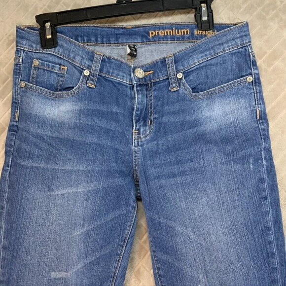 Gap Womens 8 Denim Jeans Blue Straight Crop Cuffed Low Rise Medium Wash Stretch - Picture 4 of 16